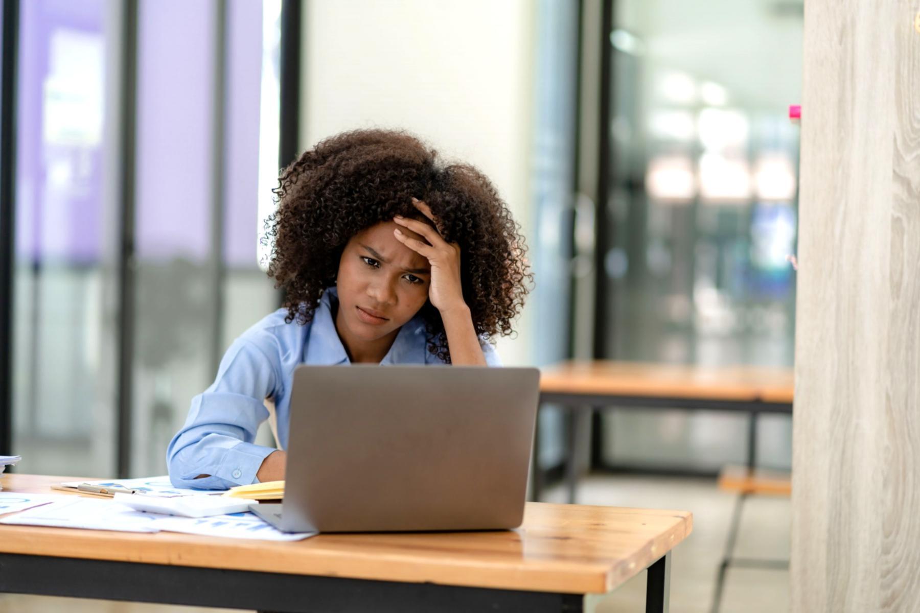 Realistische Darstellung der Online-Seminarplattform Naxiloquent