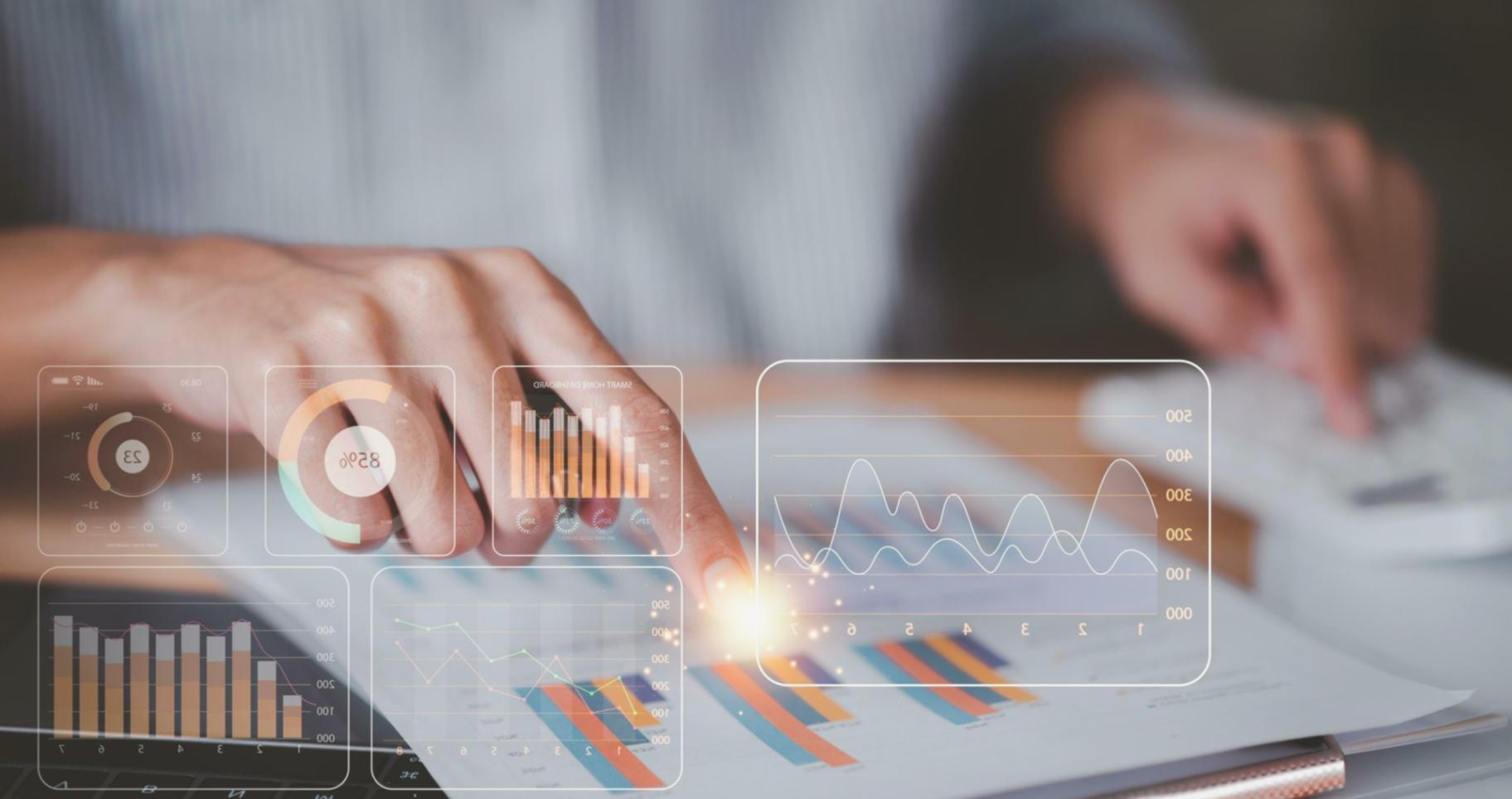 Teilnehmer bei einem interaktiven Online-Seminar zu SEO-Strategien